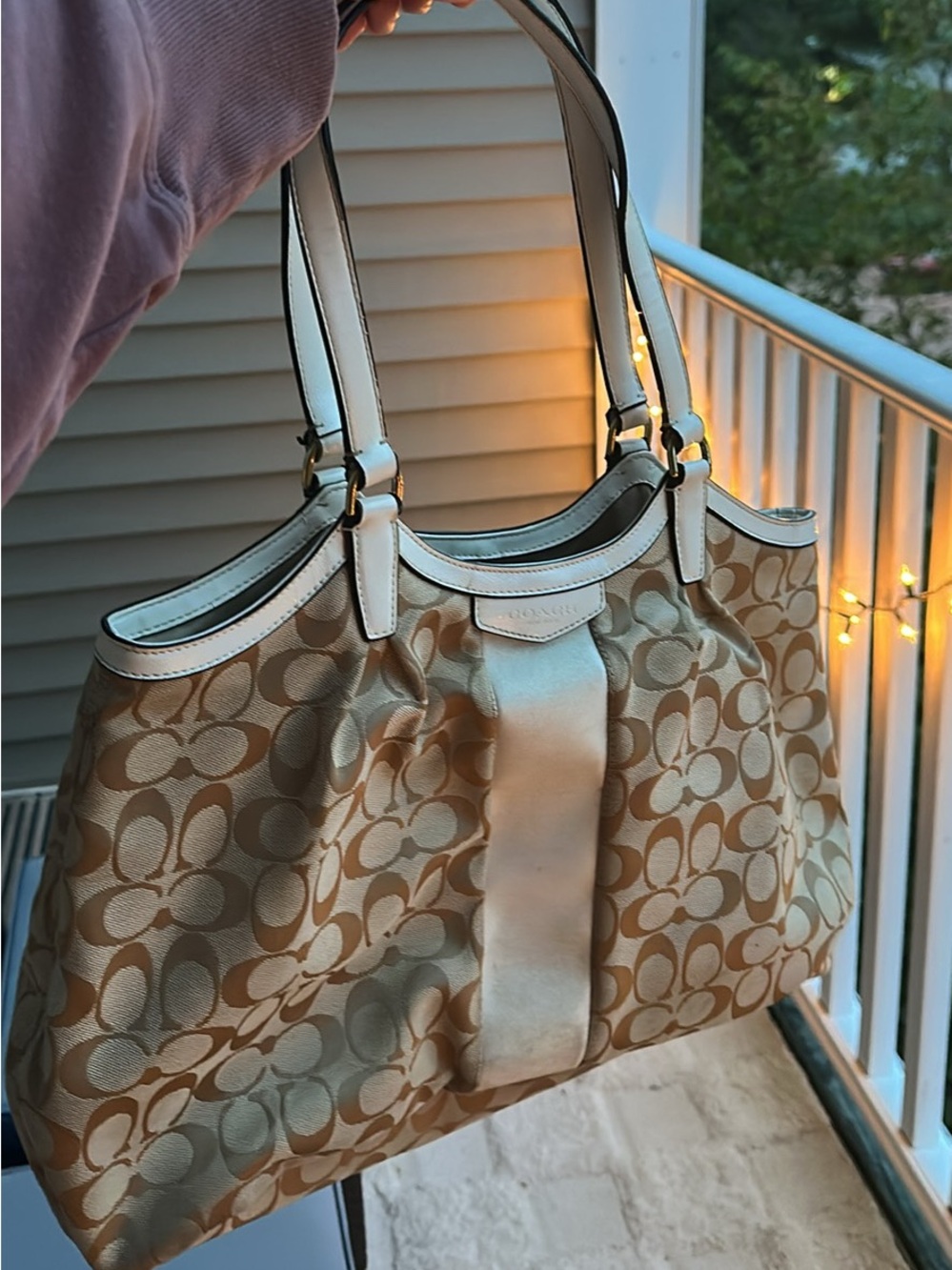 Coach Devin Signature Stripe Tote Bag - USED - Beige/Ivory